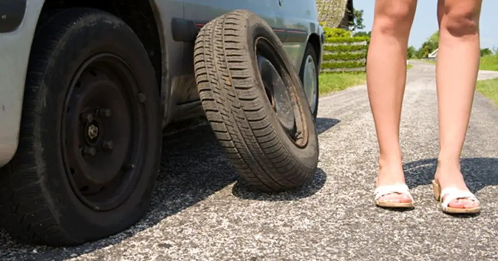 Benefits of Flaps Behind Truck Tires