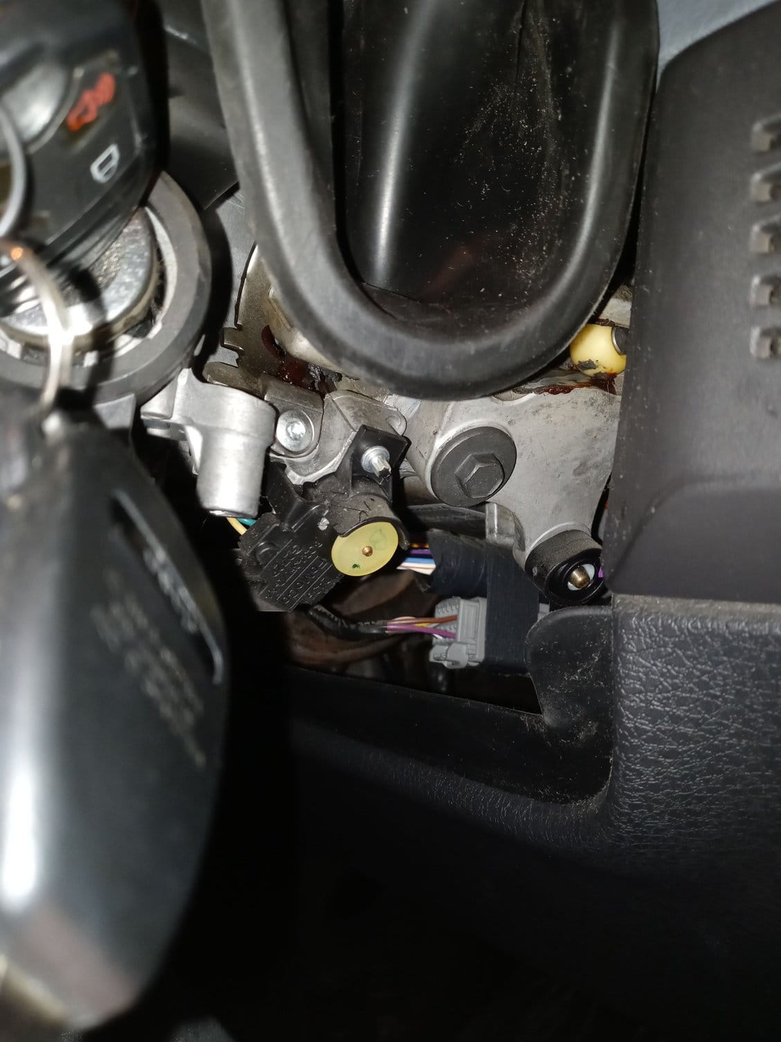 How to Put F150 in Neutral With Dead Battery 1 How to Put F150 in Neutral With Dead Battery