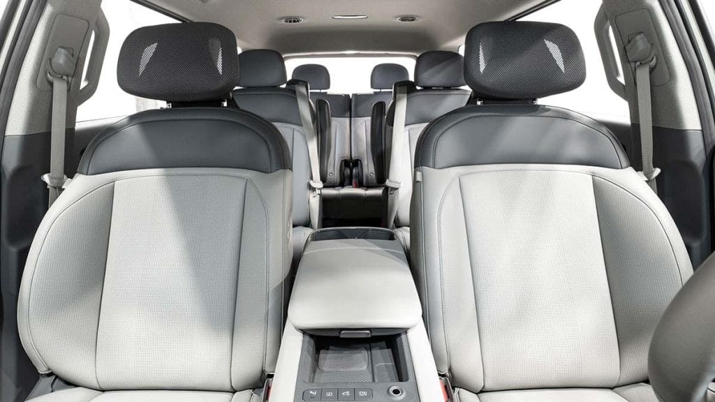 Which BMW Has 3 Rows? Discover BMW's Spacious SUVs 11 Ownership Cost Considerations