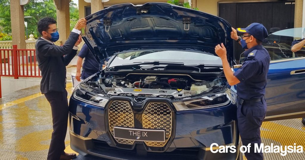 Maintaining Your BMW Hood Release System