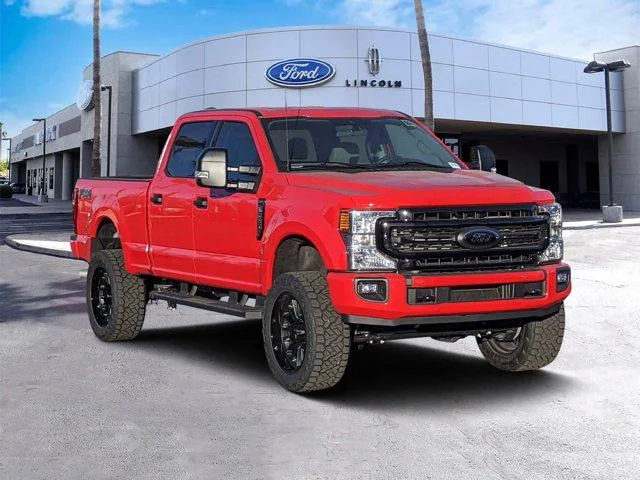 2001 Ford F-250 trim comparison