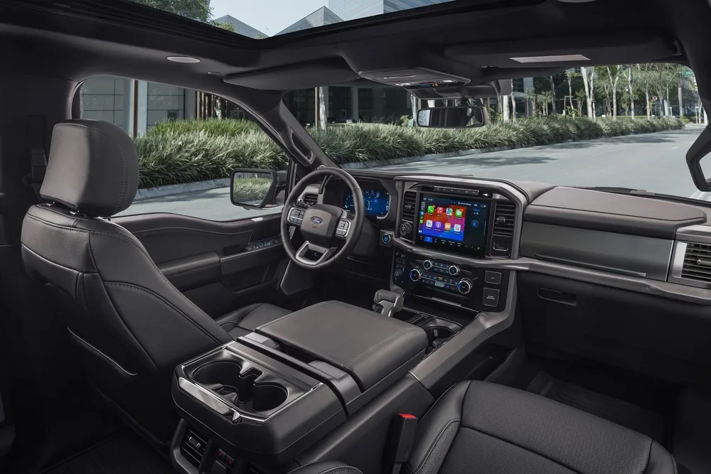 F-150 XLT Sport Vs Lariat Sport 4 F-150 Lariat Sport interior