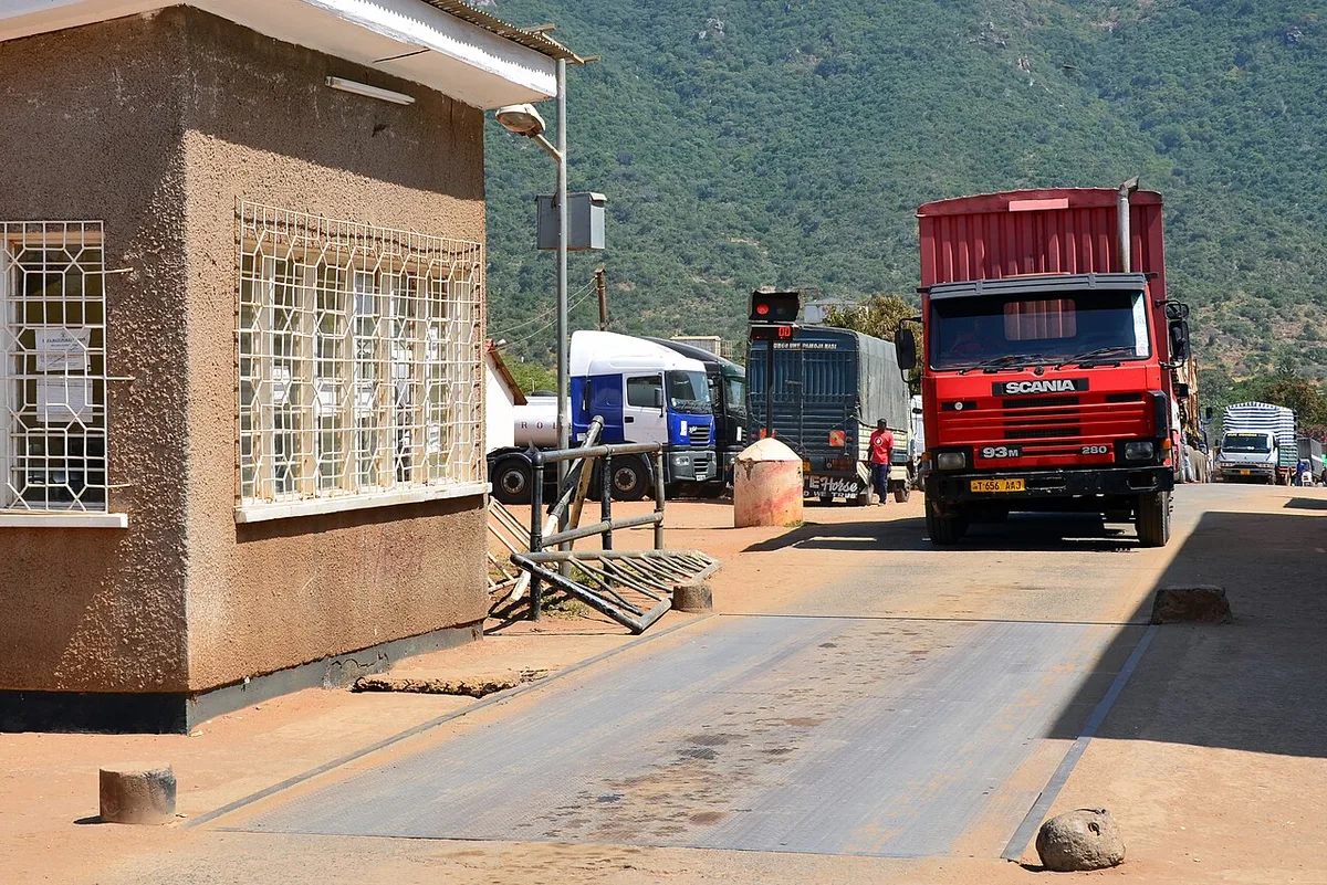 truck scale weighing heavy duty pickup
